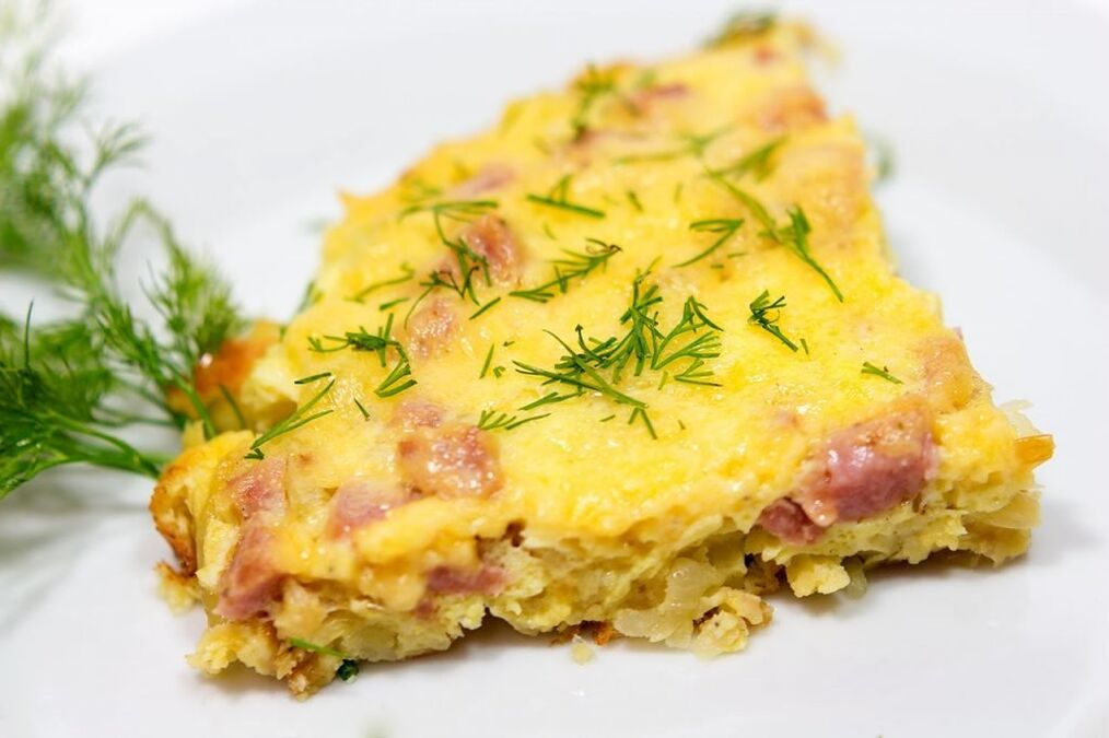 Jambonli omlet Dukan dietasining kundalik menyusiga kiritilishi mumkin